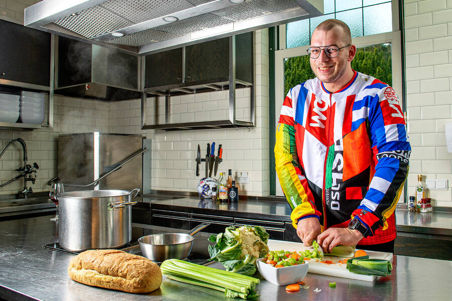 Player Photo: Blood x Lars Chef Keuken kampioen divisie