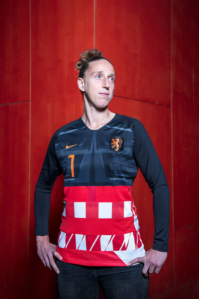 Player Photo: Sari van Veenendaal